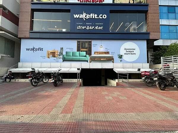 Wakefit mattress best sale near me